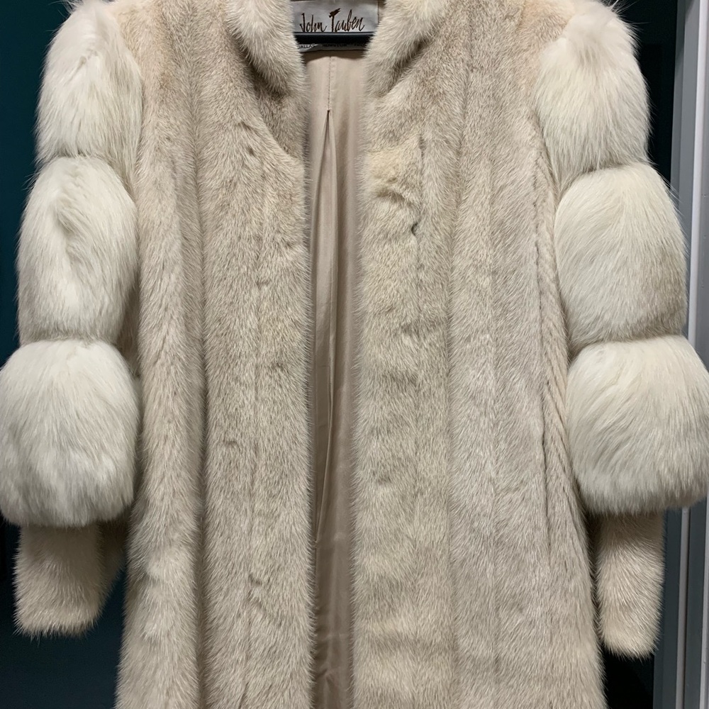 Stunning blush mink coat with fox sleeves
